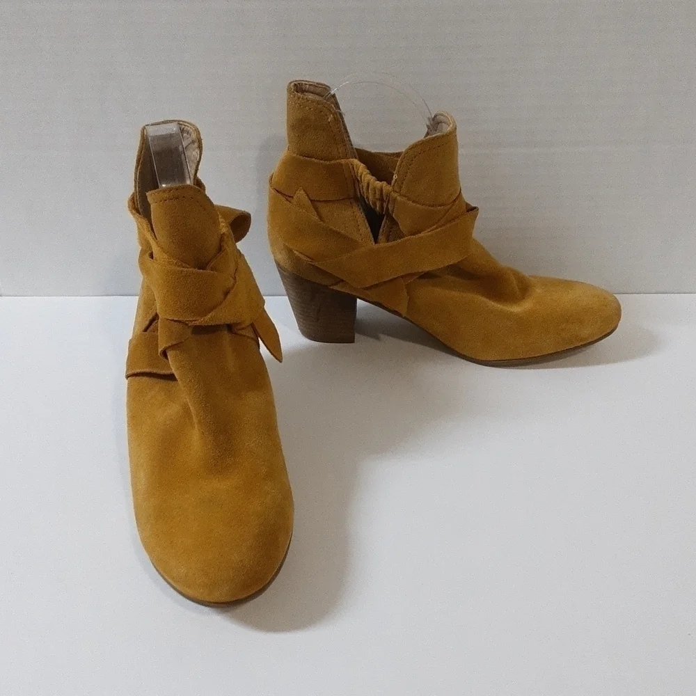 Diba women block ankle boots leather suede 7.5us boho casual mustard Festival